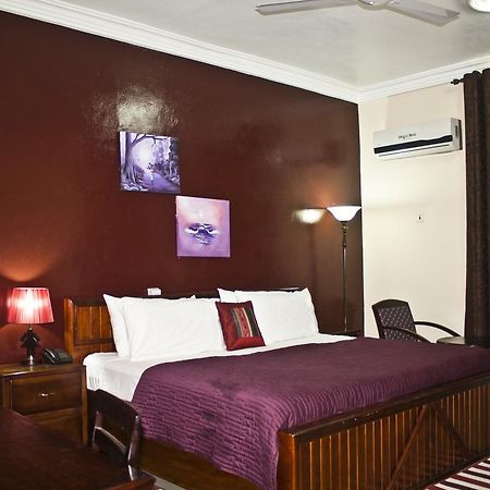 North Legon Grand Star Hotel מראה חיצוני תמונה
