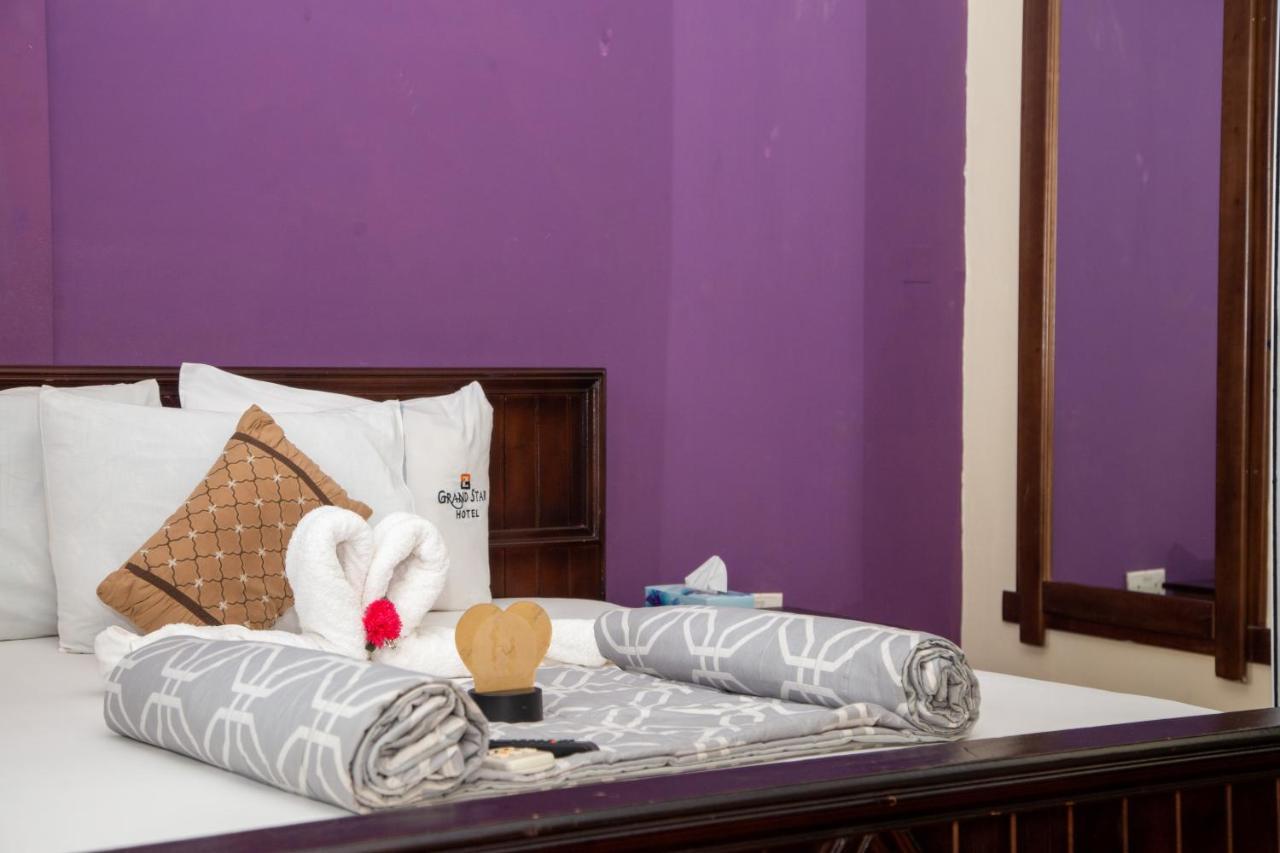 North Legon Grand Star Hotel מראה חיצוני תמונה
