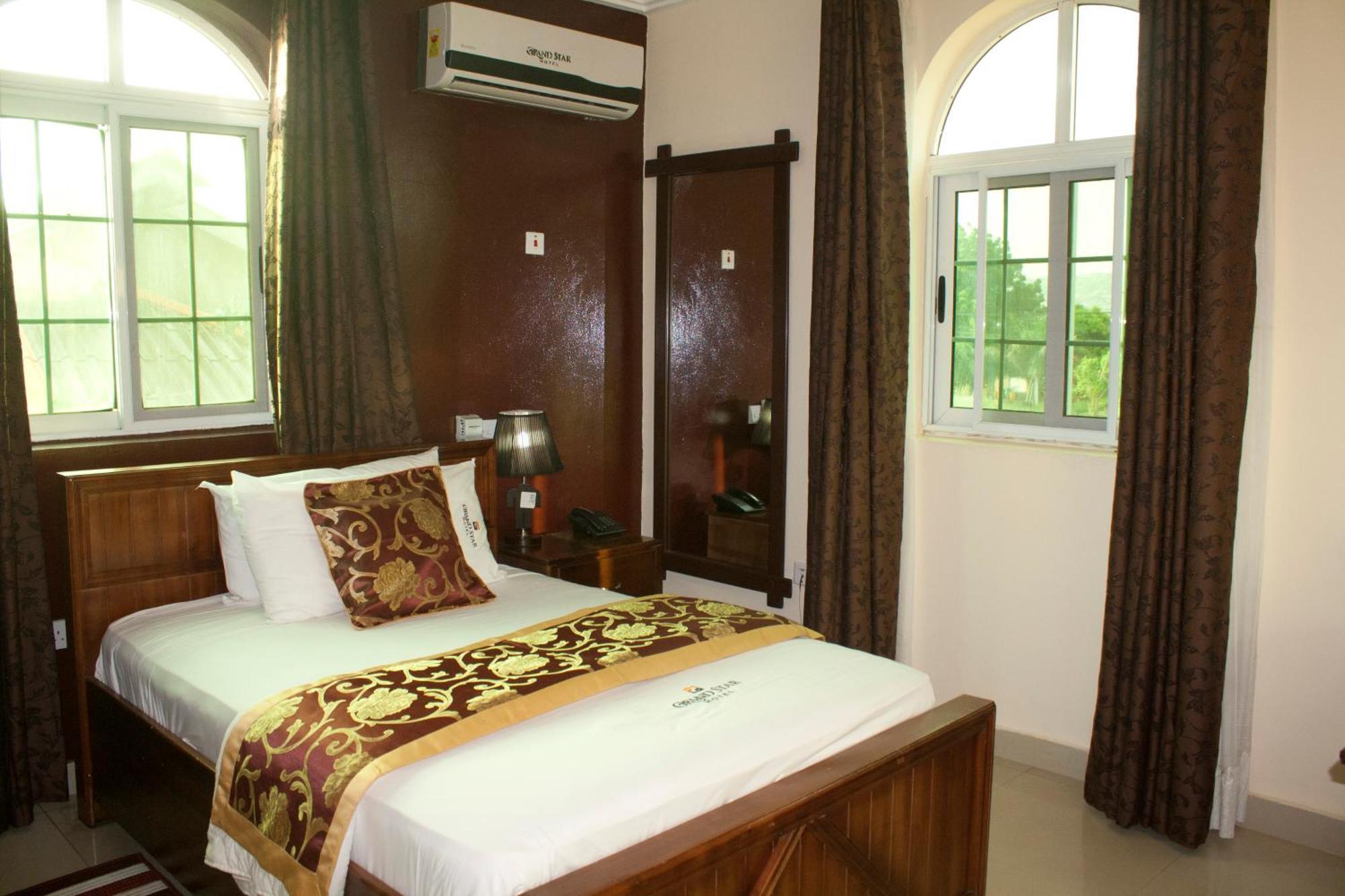 North Legon Grand Star Hotel חדר תמונה