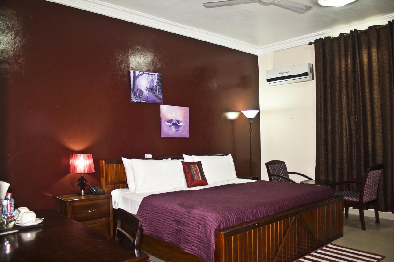 North Legon Grand Star Hotel מראה חיצוני תמונה