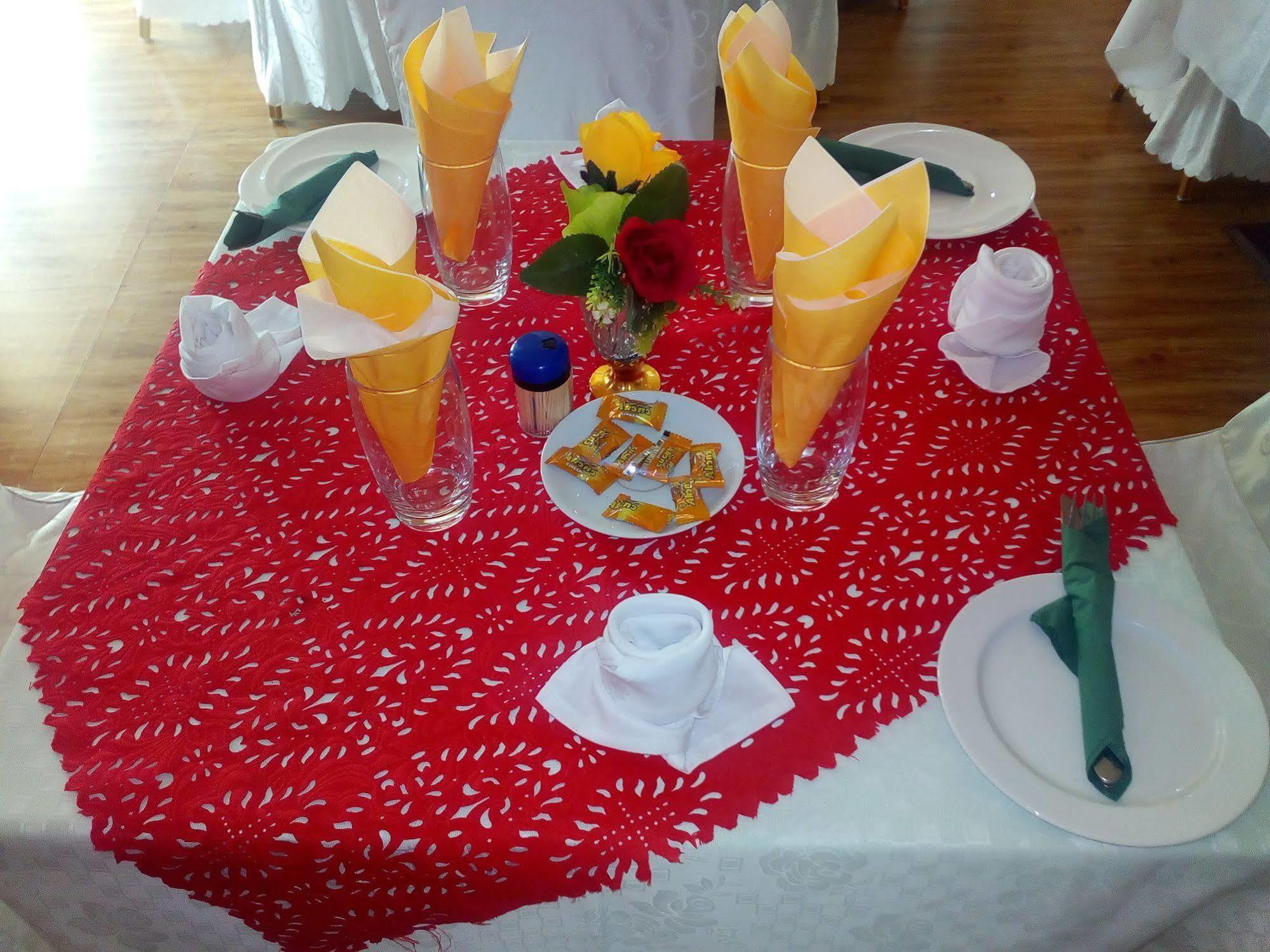 North Legon Grand Star Hotel מראה חיצוני תמונה