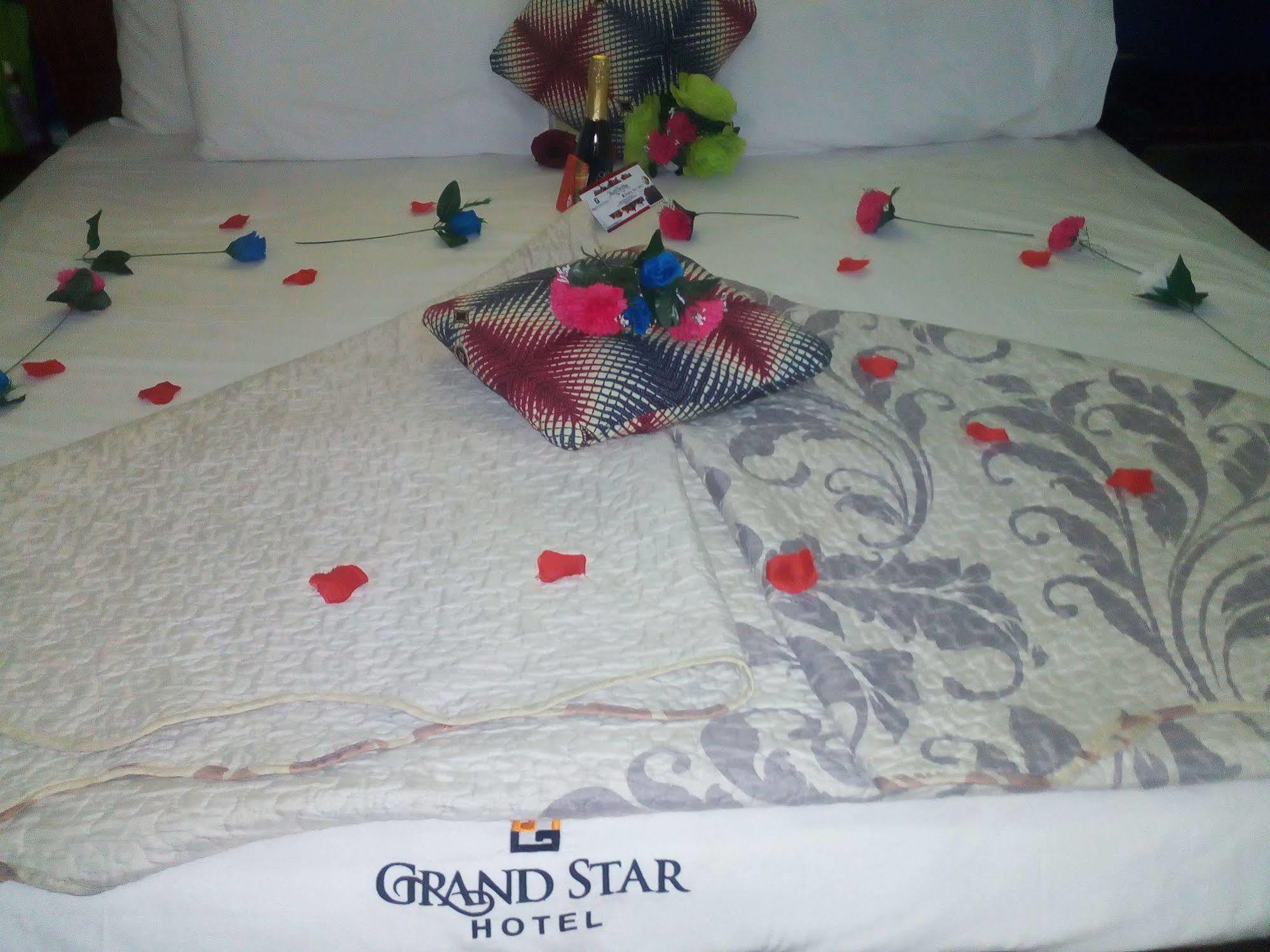 North Legon Grand Star Hotel מראה חיצוני תמונה